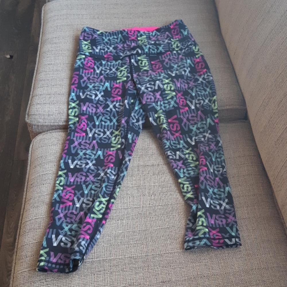 VSX Knockout Capri Pants